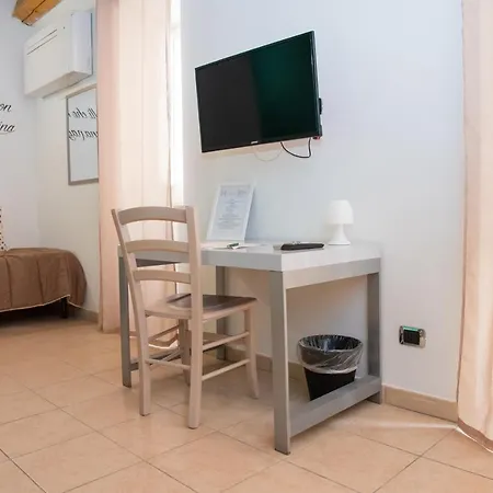 B&B Vicolo Iv 시라쿠사