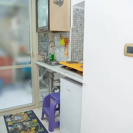 Vicolo Iv B&B
